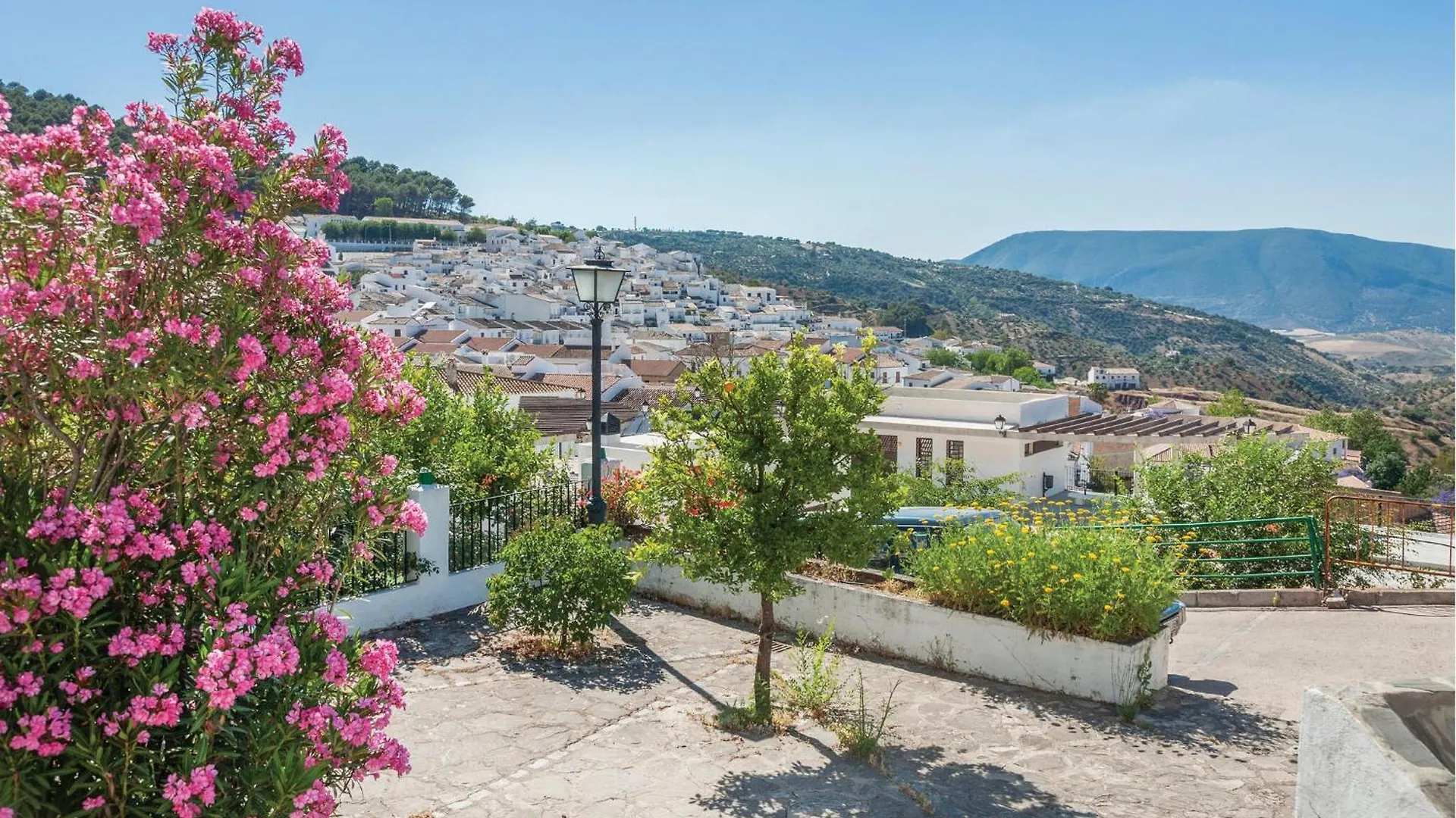 Two-Bedroom Stunning Home In El Gastor Holiday home