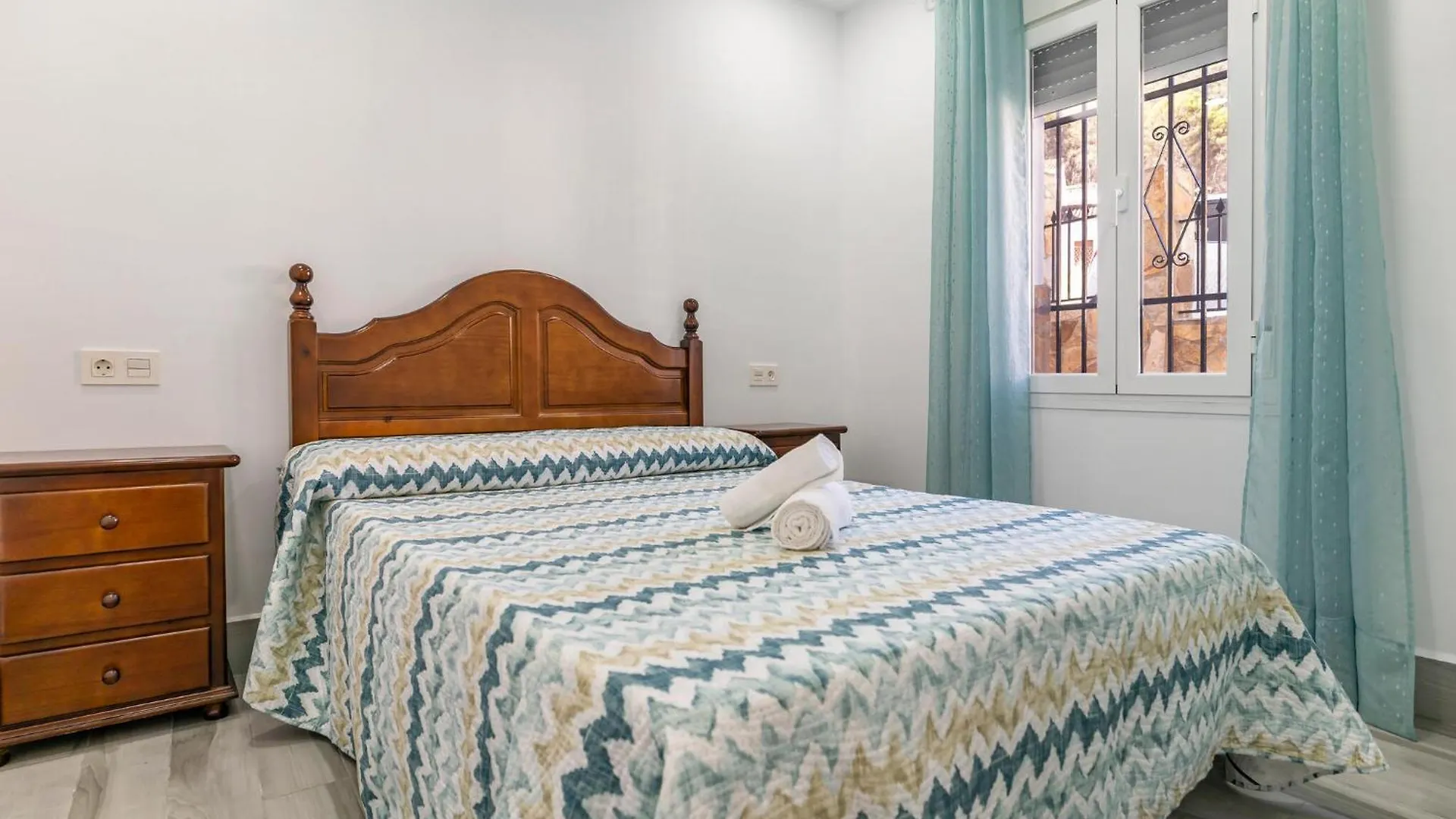 Two-Bedroom Stunning Home In El Gastor Holiday home
